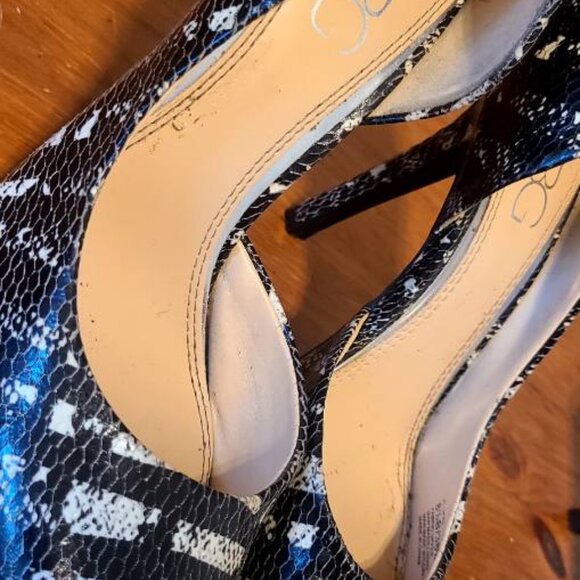 BCBG Heels - Picture 3 of 4